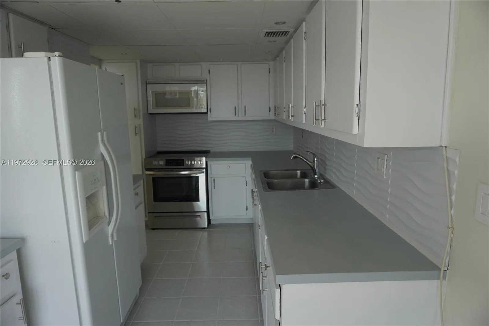 290 174th St # 2014, Sunny Isles Beach, FL 33160 photo 9