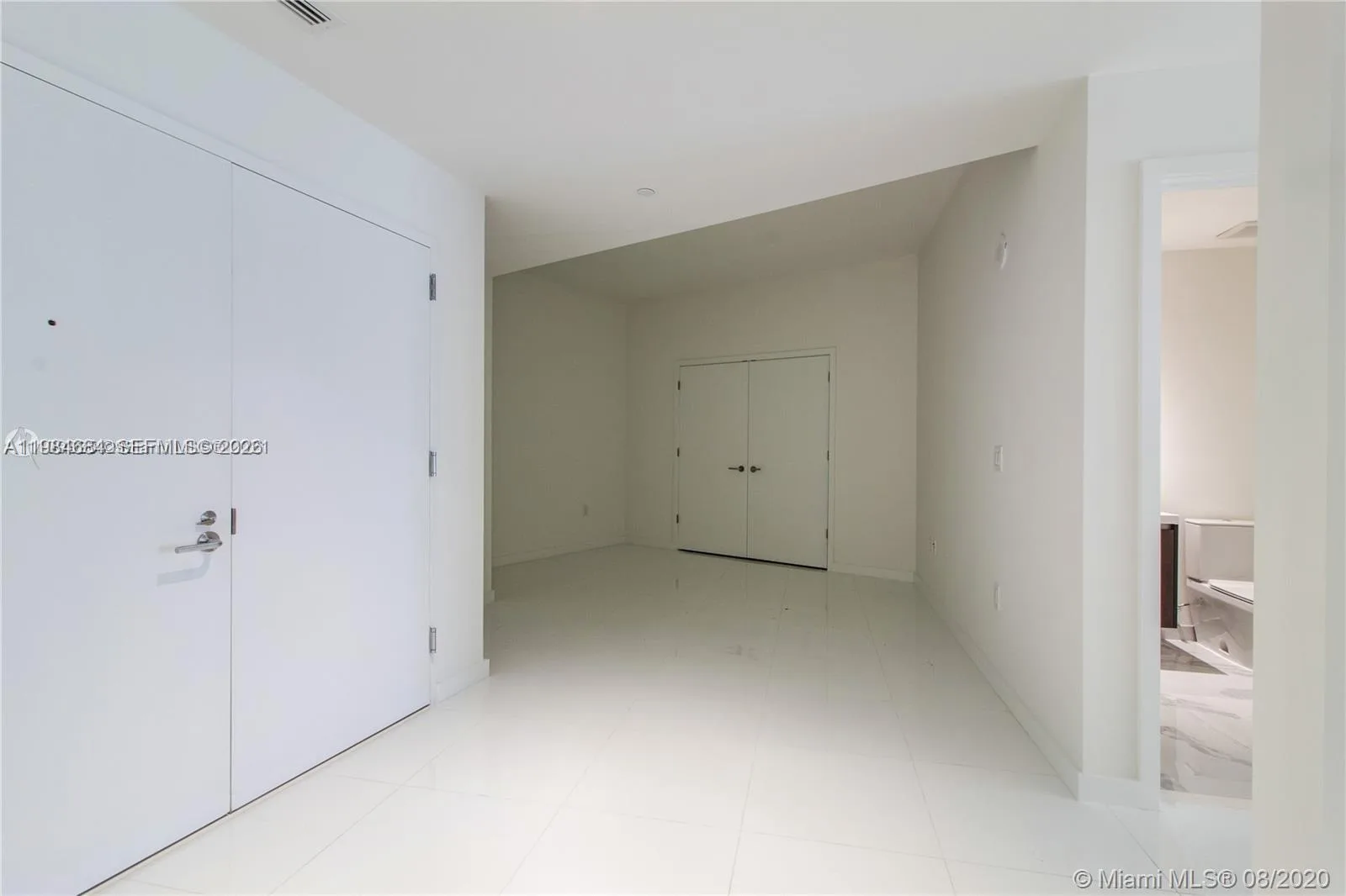 851 NE 1st Ave # 3601, Miami, FL 33132 photo 2