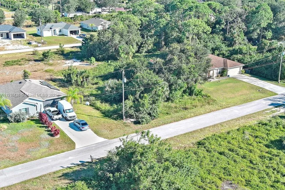 341 Ranchito Ave, Lehigh Acres, FL 33974 photo 11