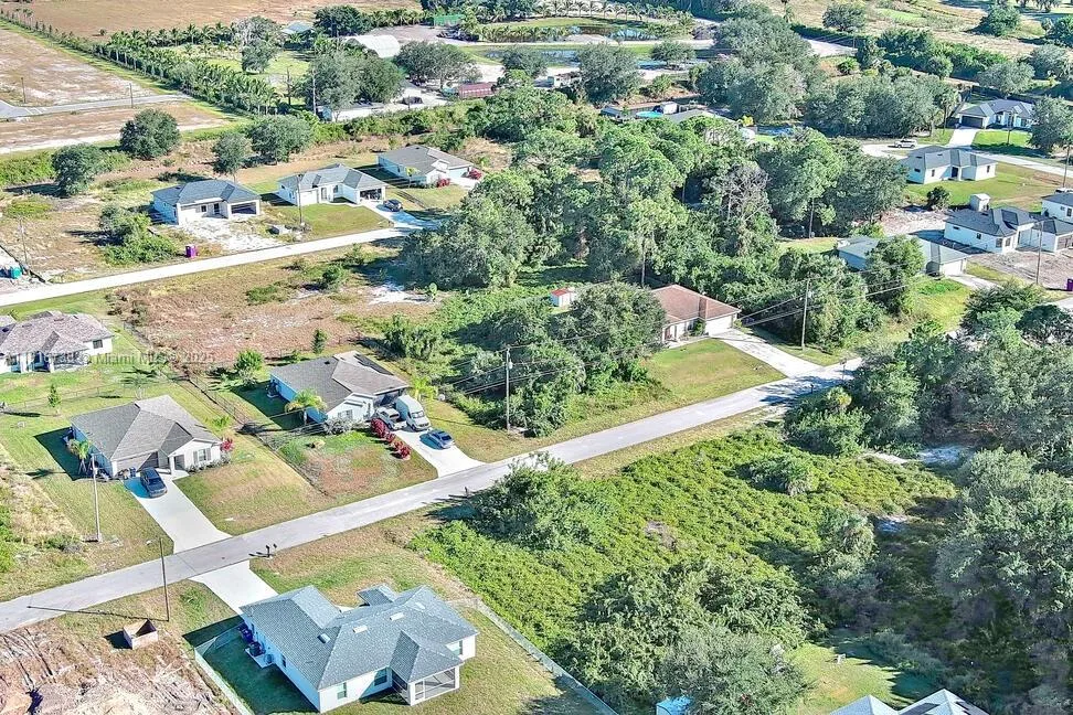 341 Ranchito Ave, Lehigh Acres, FL 33974 photo 13