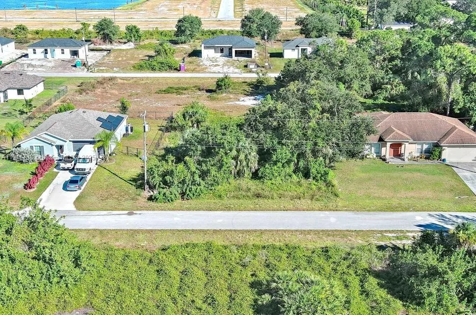 341 Ranchito Ave, Lehigh Acres, FL 33974 photo 8