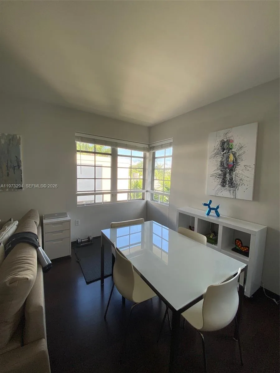 435 21st St # 307, Miami Beach, FL 33139 photo 4