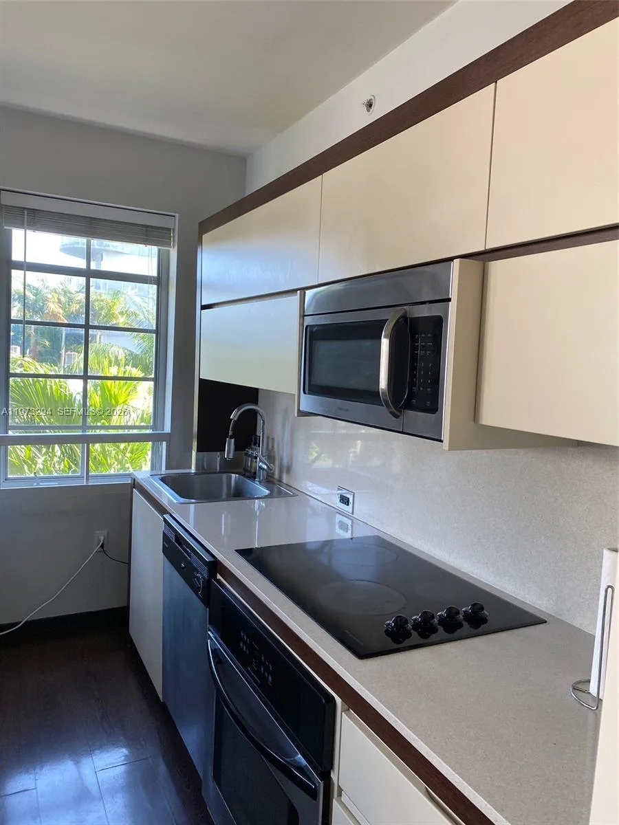 435 21st St # 307, Miami Beach, FL 33139 photo 5