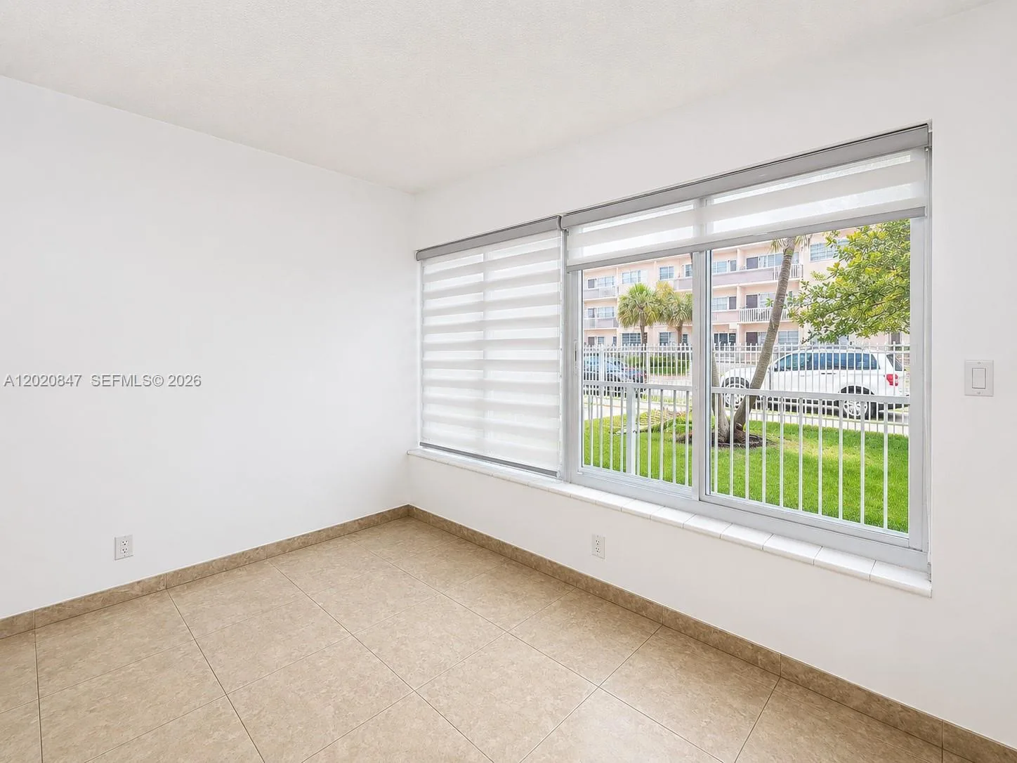 1460 NE 169th St # 108, North Miami Beach, FL 33162 photo 4