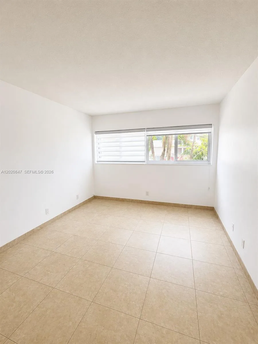 1460 NE 169th St # 108, North Miami Beach, FL 33162 photo 6