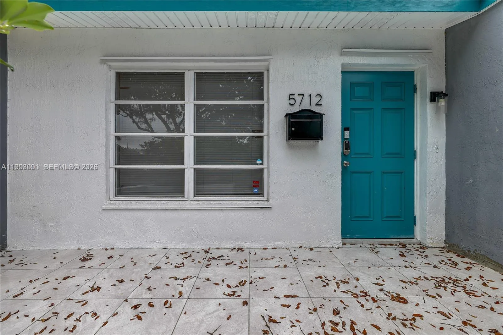 5712 Monroe St, Hollywood, FL 33023 photo 4