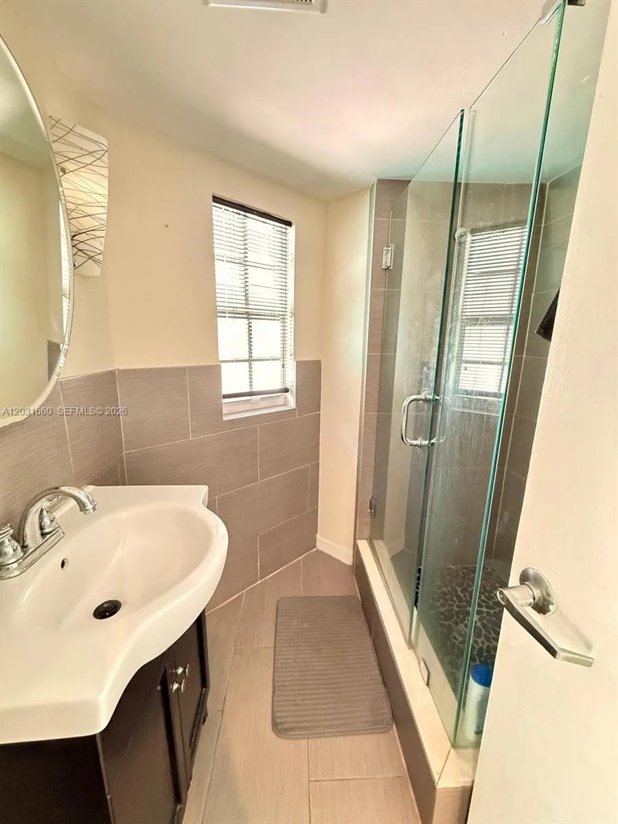 57 NE 24th St # 63, Wilton Manors, FL 33305 photo 10