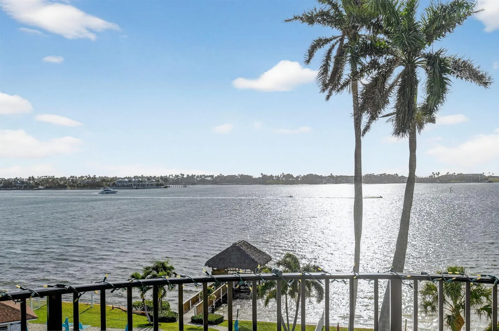 8200 Lakeshore Drive # 507, Hypoluxo, FL 33462