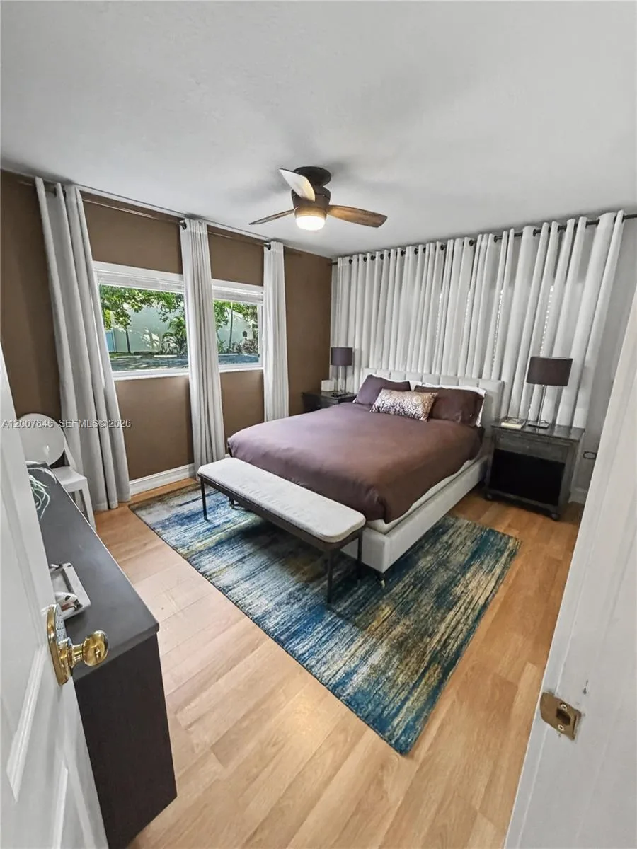 1423 Holly Heights Dr # 11, Fort Lauderdale, FL 33304 photo 6