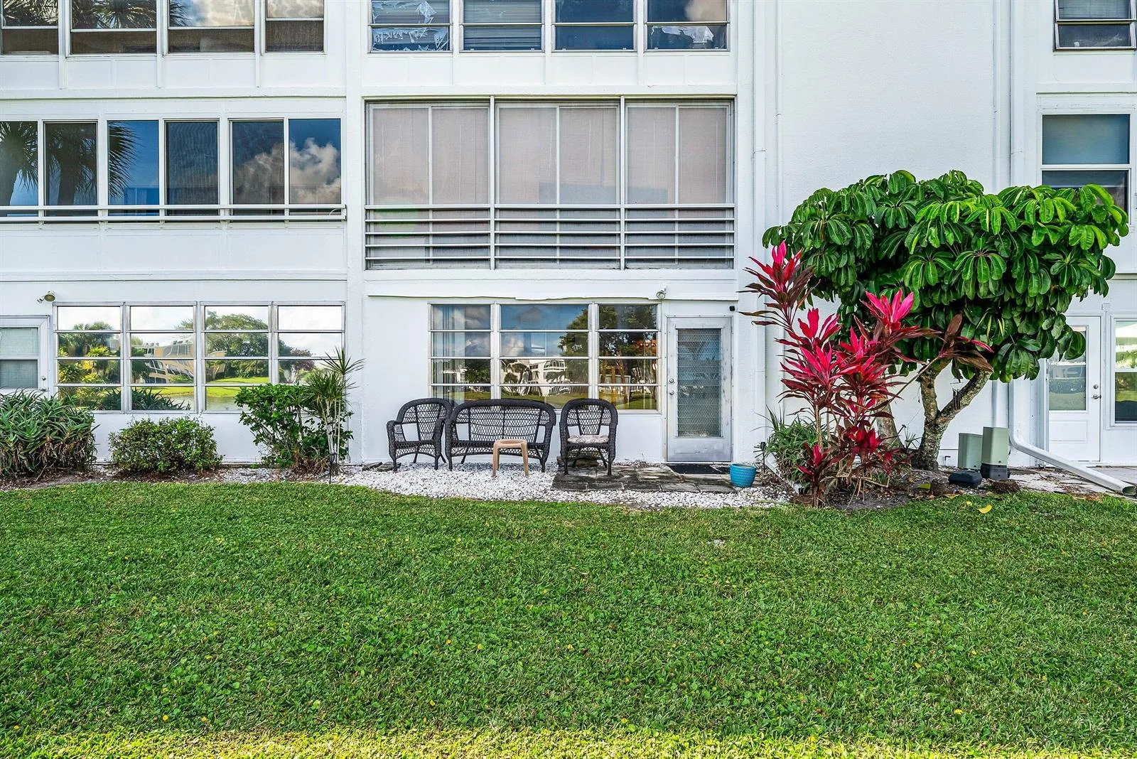 187 Wellington K, West Palm Beach, FL 33417 photo 3