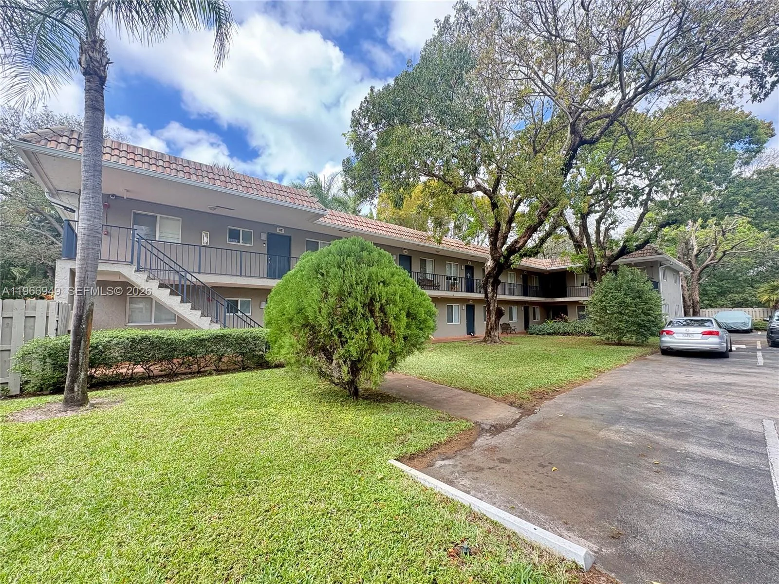 1111 SW 4th St, Fort Lauderdale, FL 33312