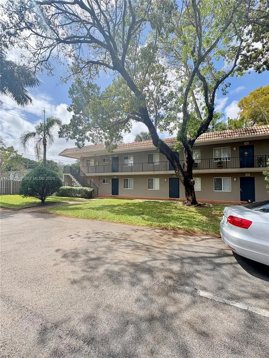 1111 SW 4th St, Fort Lauderdale, FL 33312 photo 8