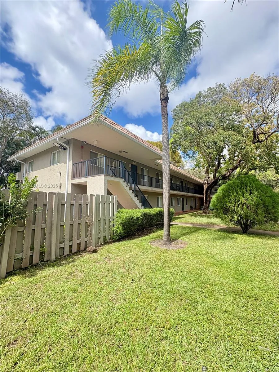 1111 SW 4th St, Fort Lauderdale, FL 33312 photo 9