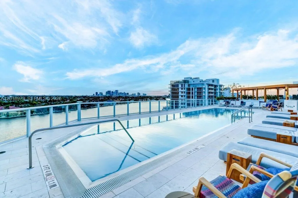401 N Birch Rd # TH2, Fort Lauderdale, FL 33304
