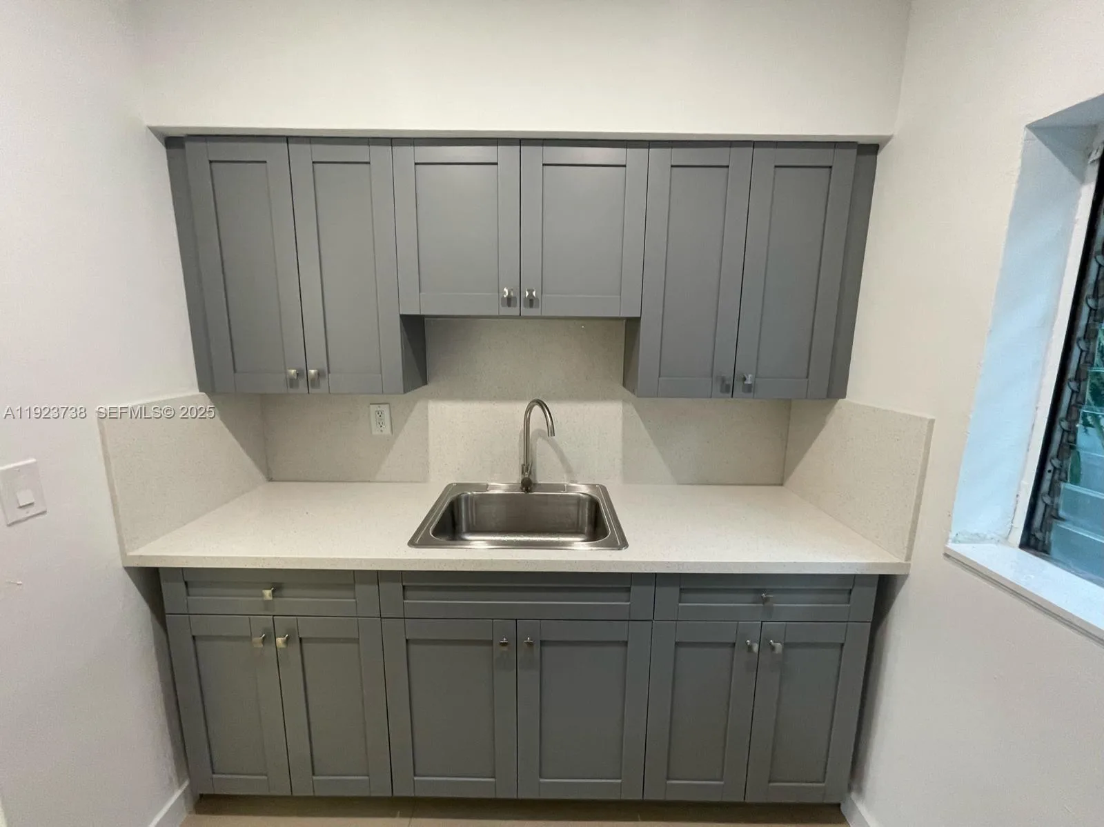 544 Michigan Ave # 10, Miami Beach, FL 33139 photo 3