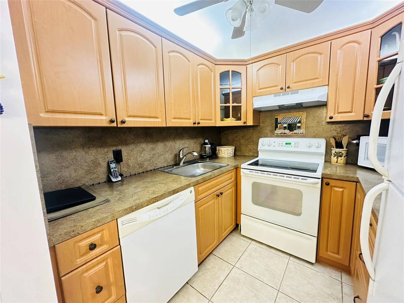 2007 Islewood D, Deerfield Beach, FL 33442 photo 6