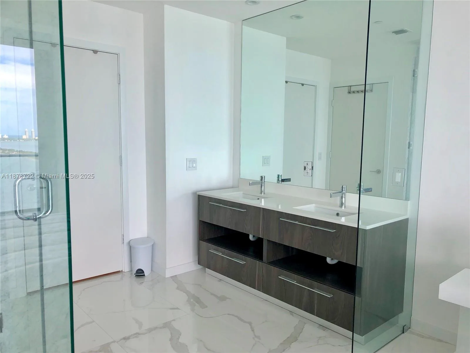 480 NE 31st St # 2806, Miami, FL 33137 photo 12