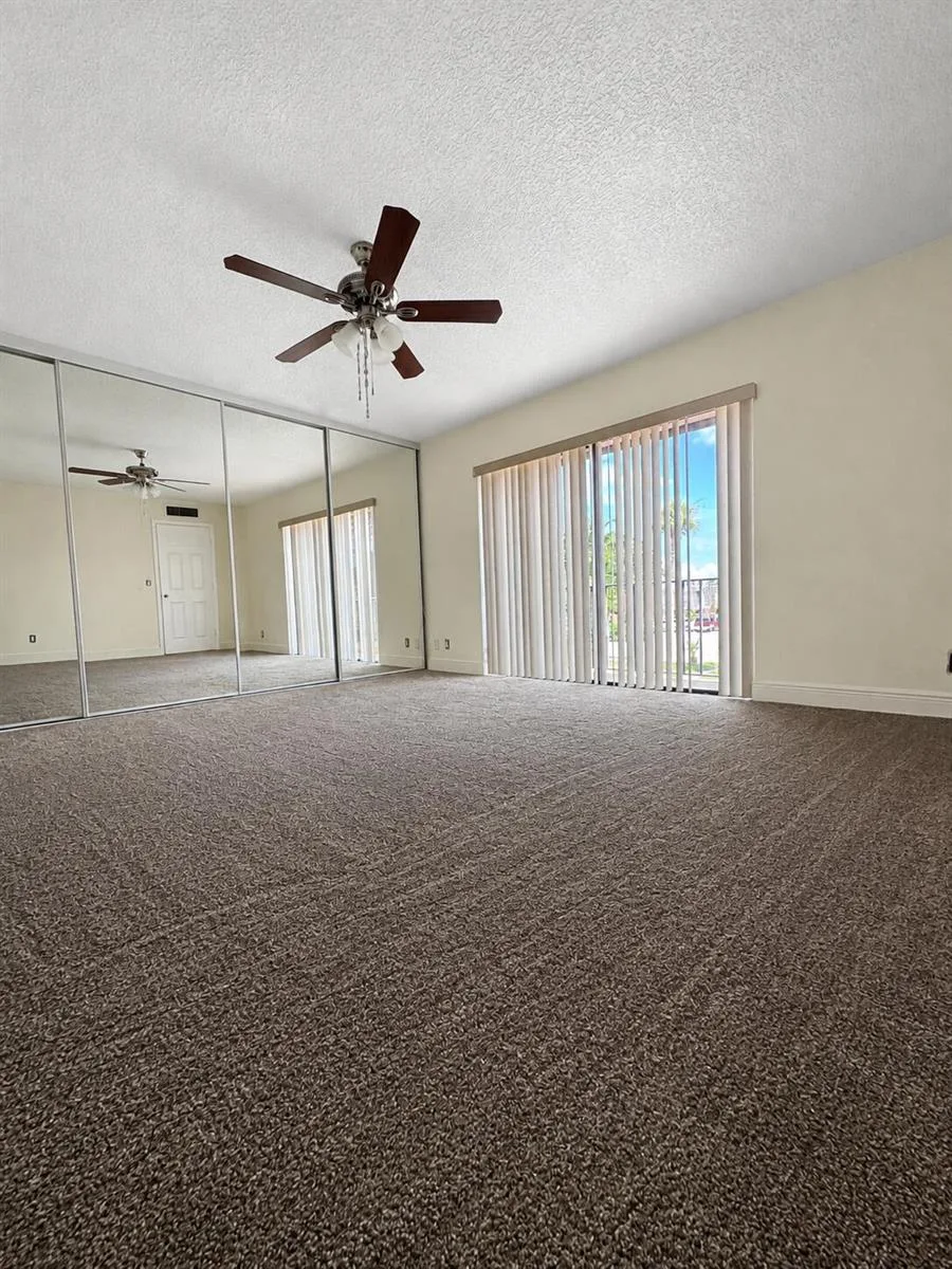 256 Lake Arbor Drive, Palm Springs, FL 33461 photo 13