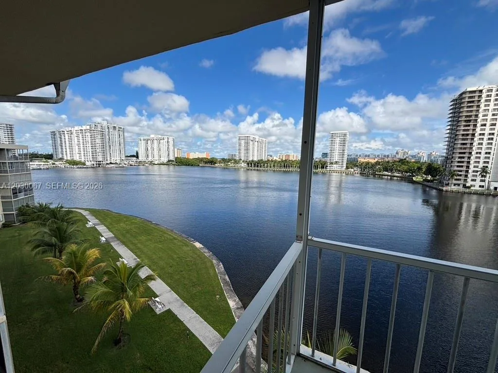 2999 Point East Dr # C614, Aventura, FL 33160