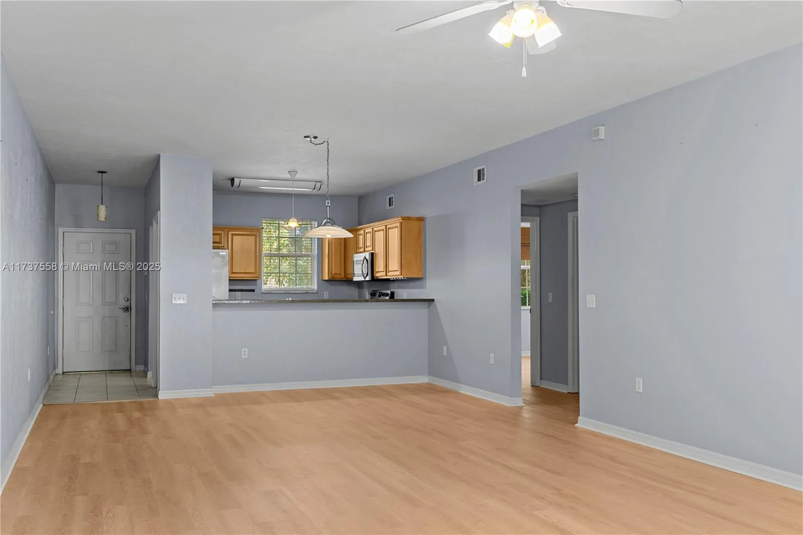 810 NW 19th Ave # 106, Gainesville, FL 32609 photo 4