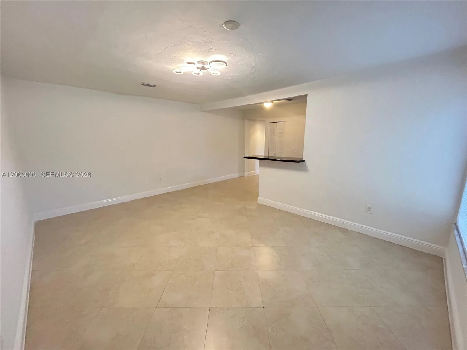 2880 PINE TREE DR # 10, Miami Beach, FL 33140 photo 3