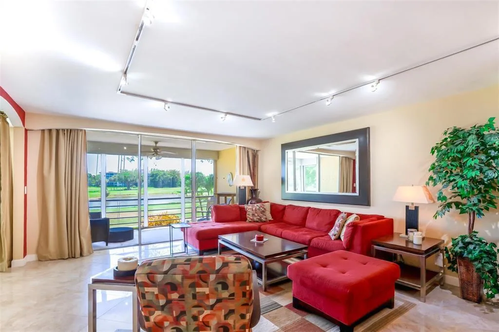 2681 S Course Drive # 212, Pompano Beach, FL 33069