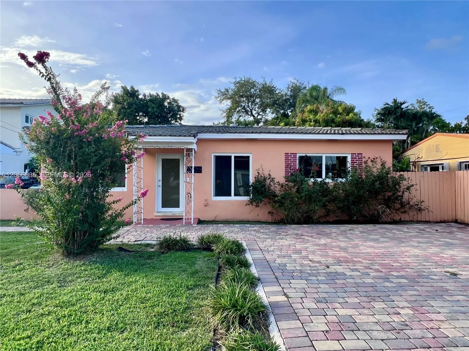 6225 SW 26th St, Miami, FL 33155
