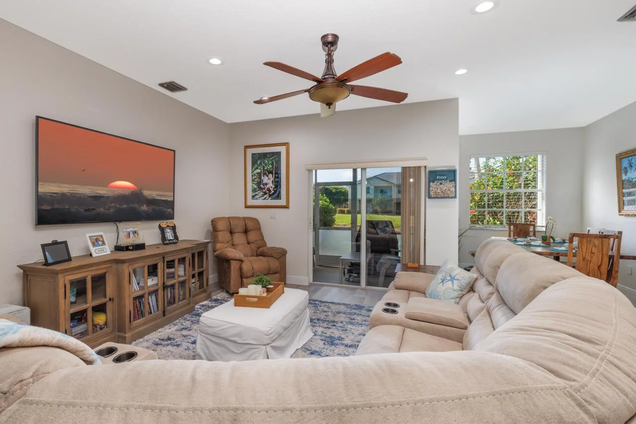1560 SE Sheffield Terrace # 102, Stuart, FL 34994 photo 8