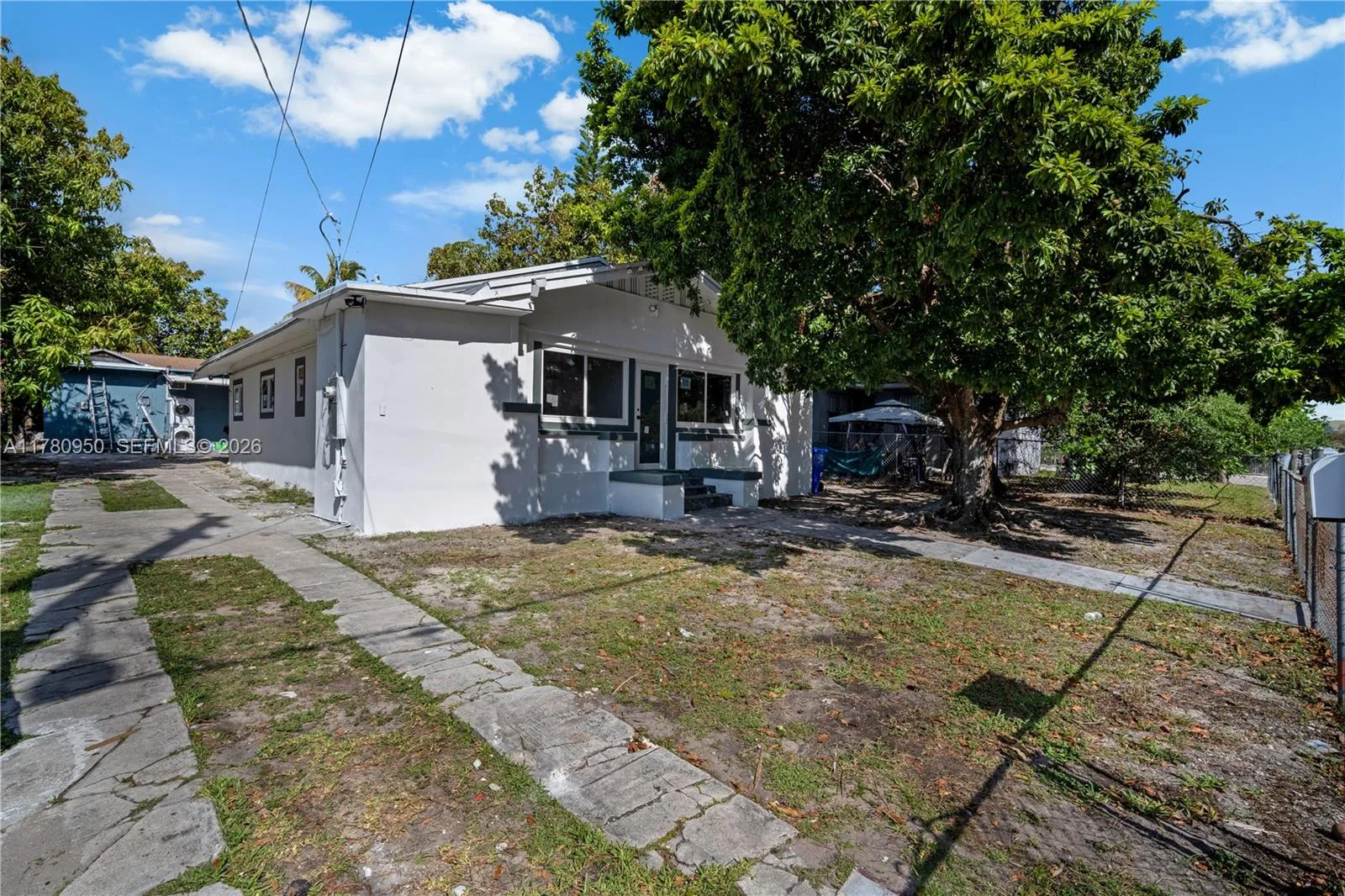 1114 SW 13th Ct, Miami, FL 33135 photo 2