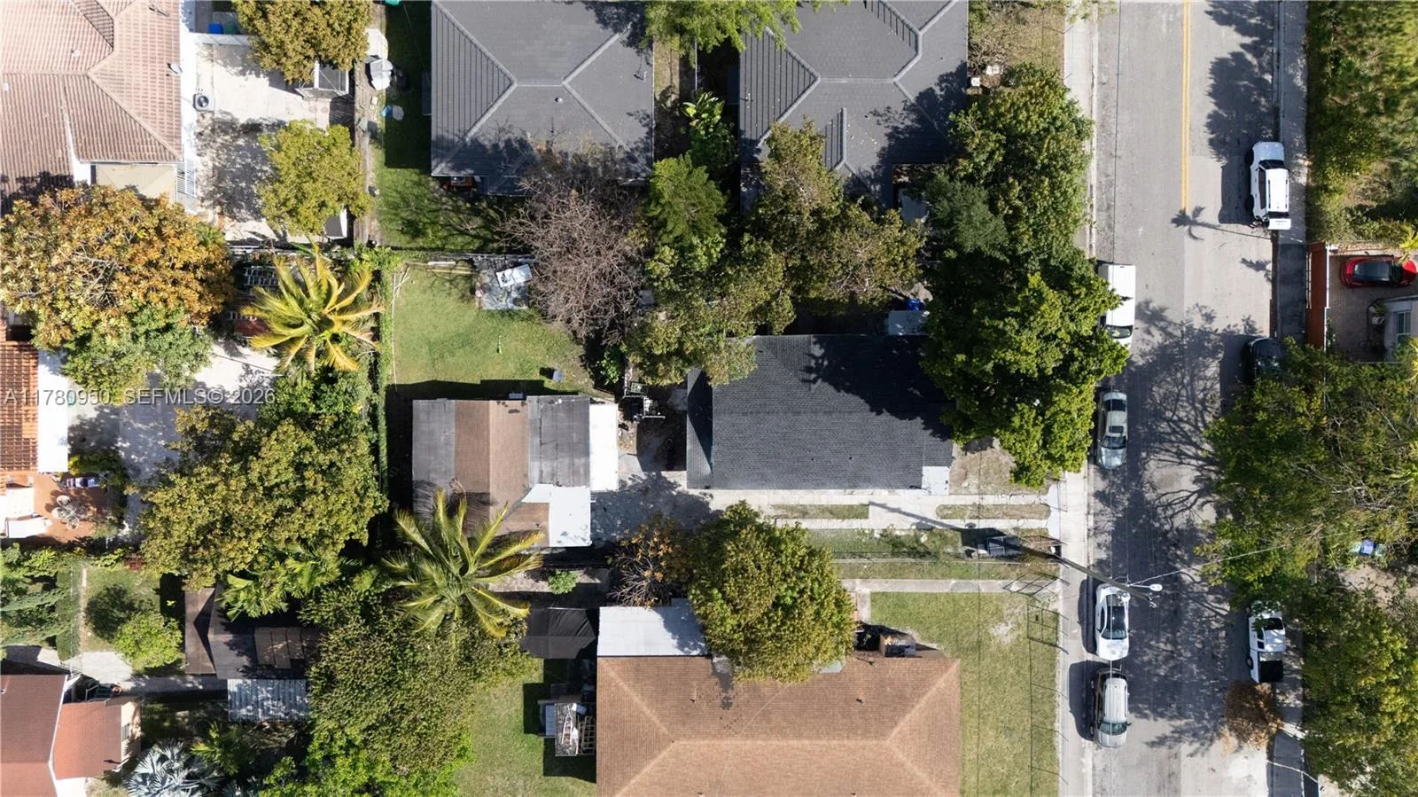 1114 SW 13th Ct, Miami, FL 33135 photo 5