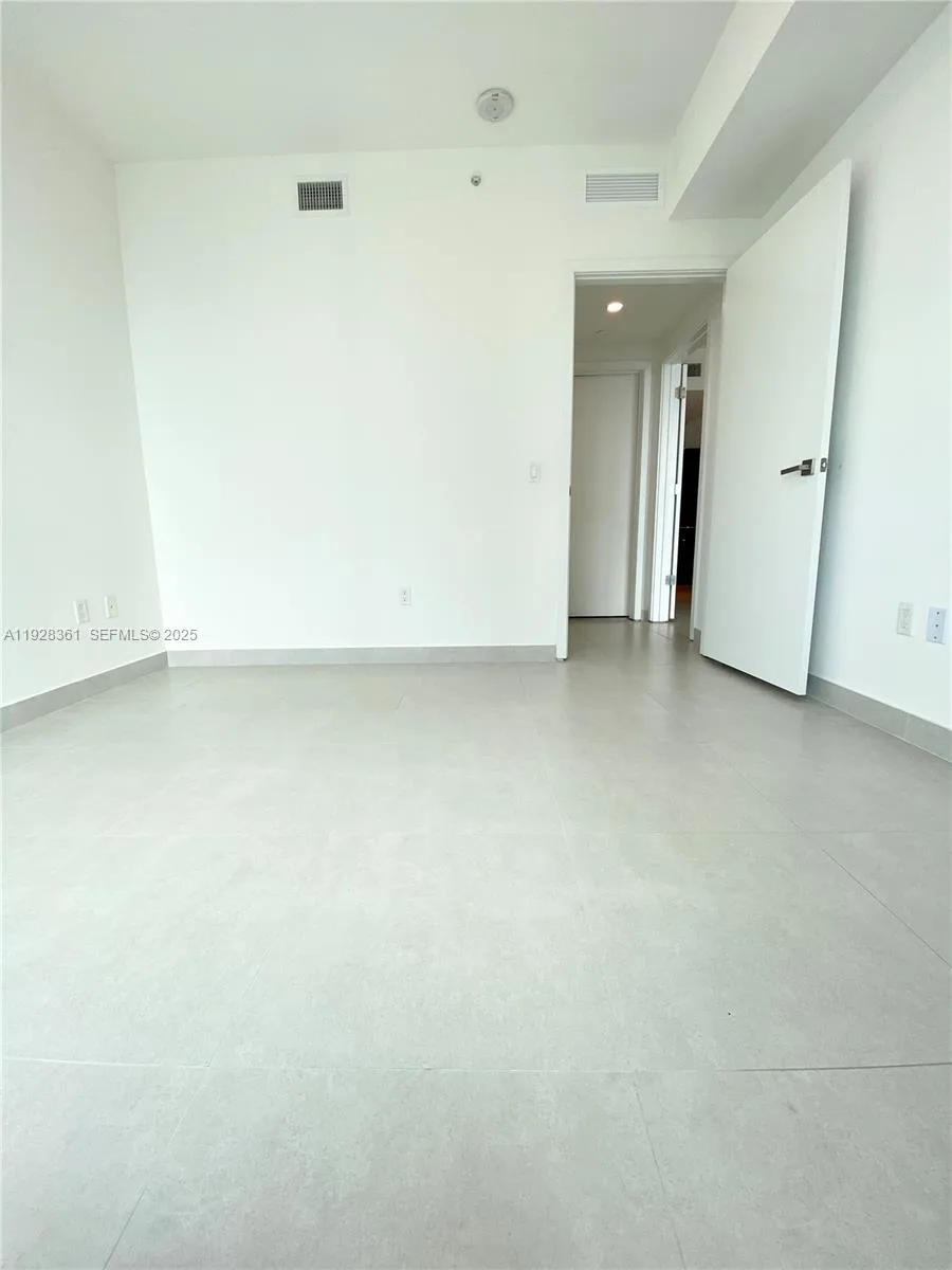 1080 Brickell Ave # 3407, Miami, FL 33131 photo 13