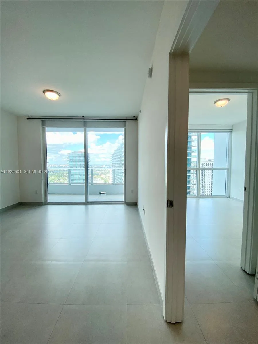 1080 Brickell Ave # 3407, Miami, FL 33131 photo 8