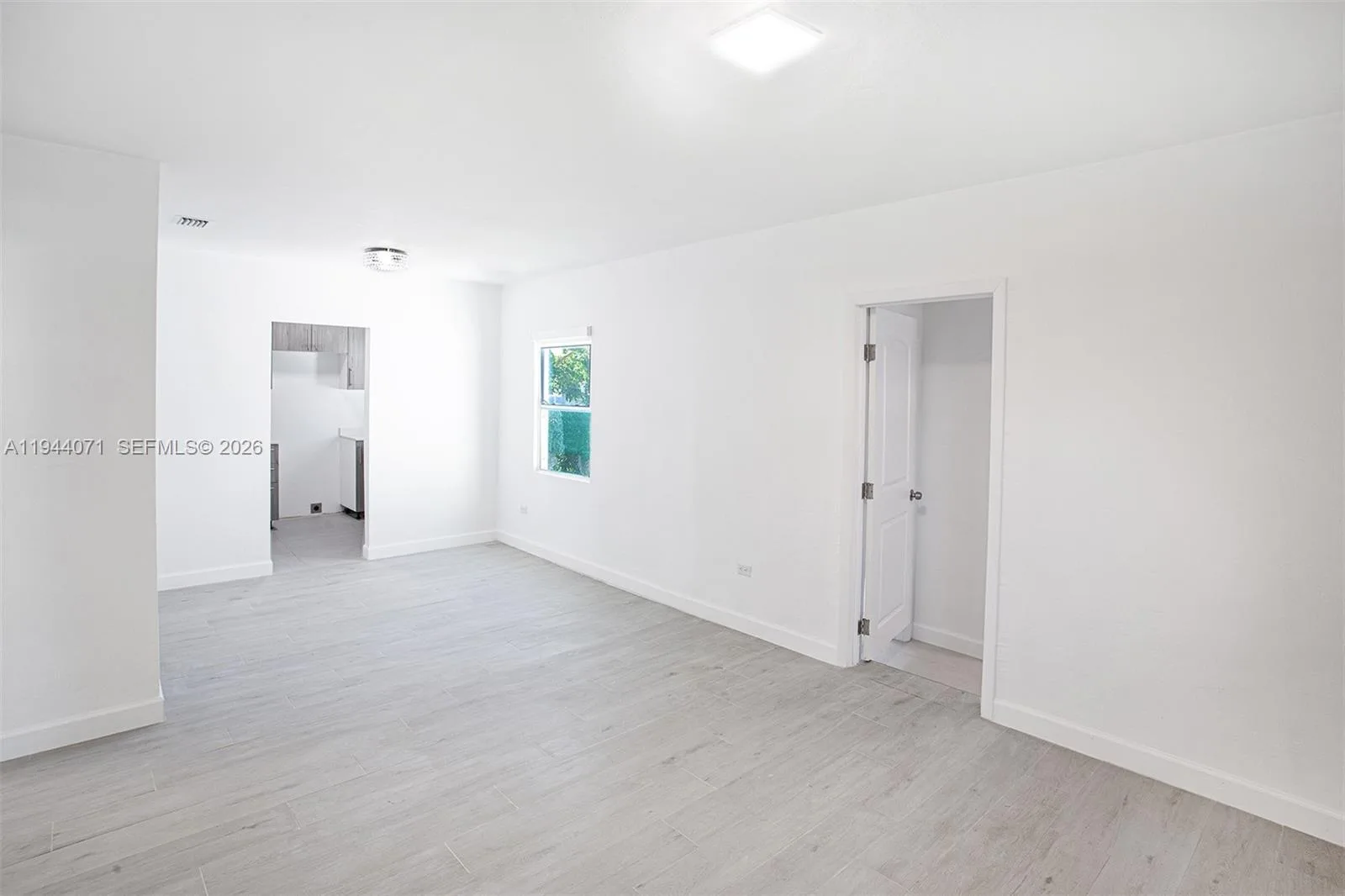 2620 SW 9th St, Miami, FL 33135 photo 4
