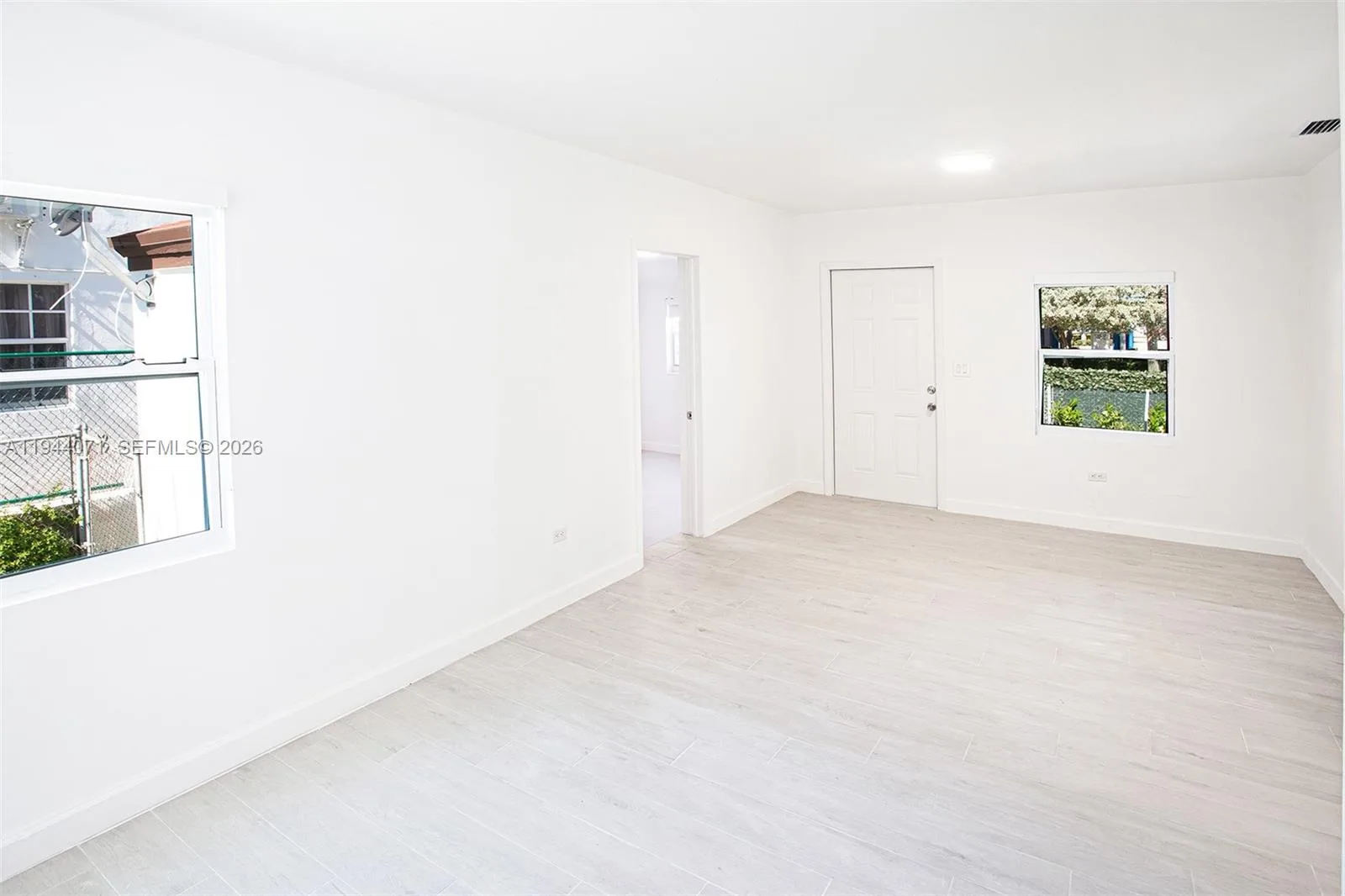 2620 SW 9th St, Miami, FL 33135 photo 5