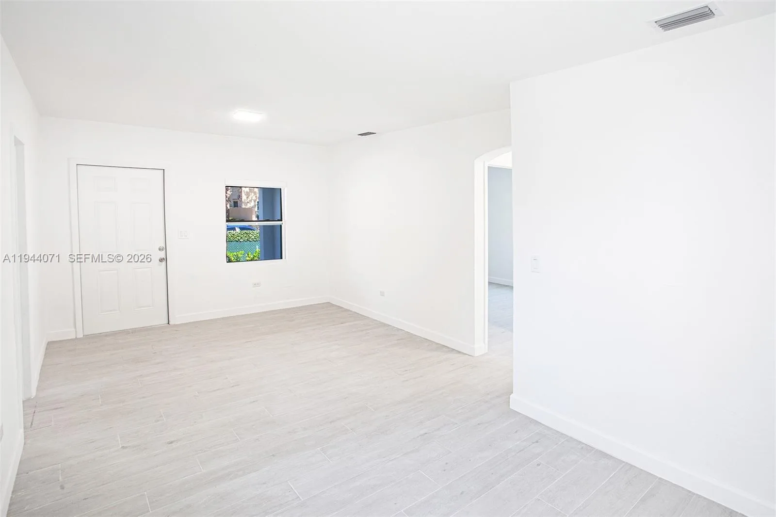 2620 SW 9th St, Miami, FL 33135 photo 6