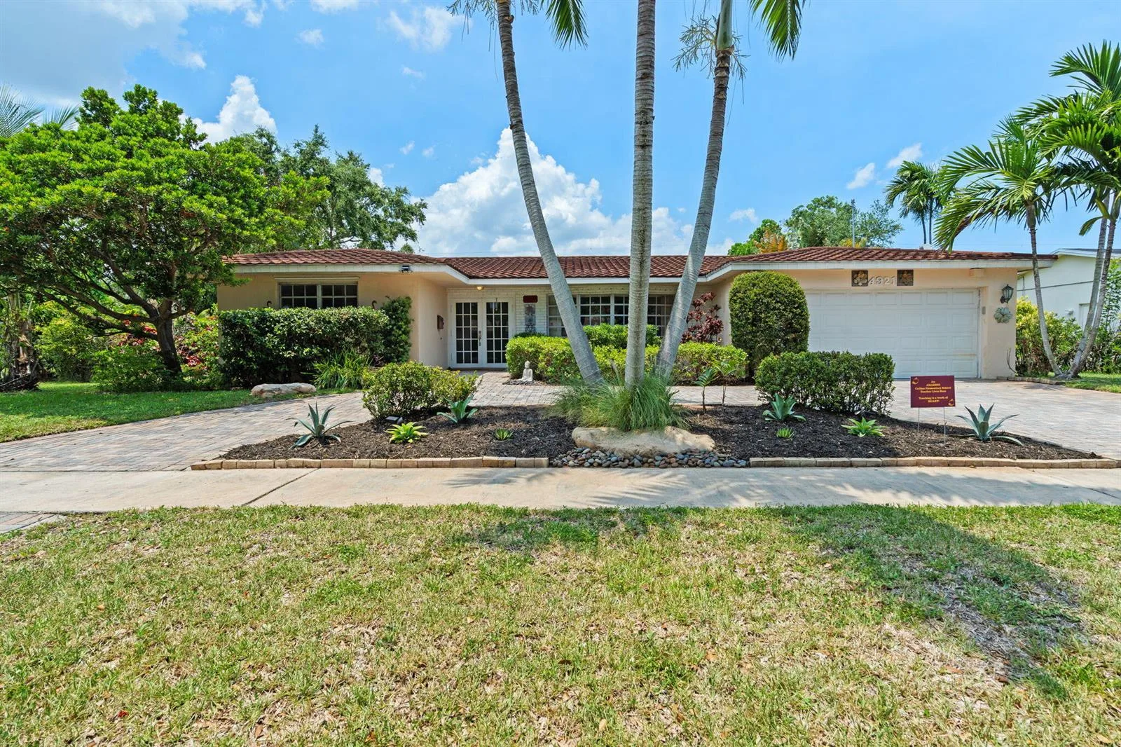 4921 Jackson Street, Hollywood, FL 33021