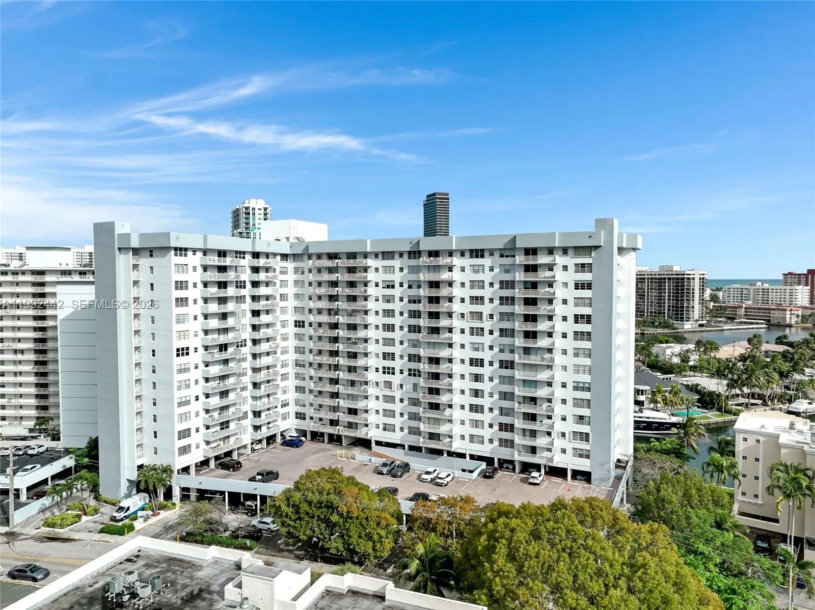 137 Golden Isles Dr # 1214, Hallandale Beach, FL 33009