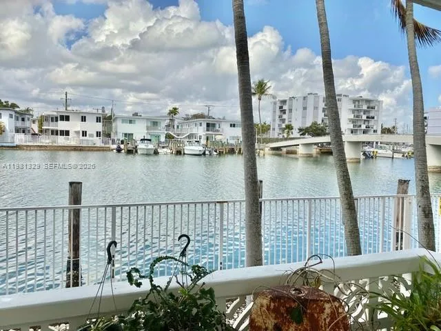 8040 Tatum Waterway Dr # 5, Miami Beach, FL 33141 photo 13