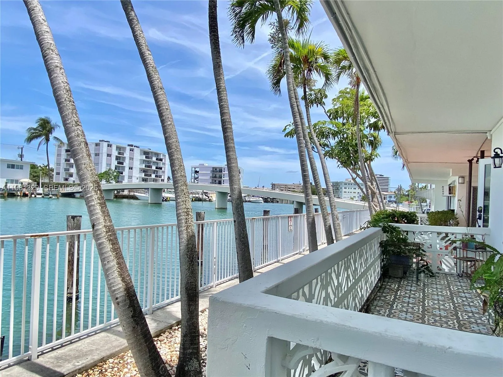 8040 Tatum Waterway Dr # 5, Miami Beach, FL 33141 photo 2