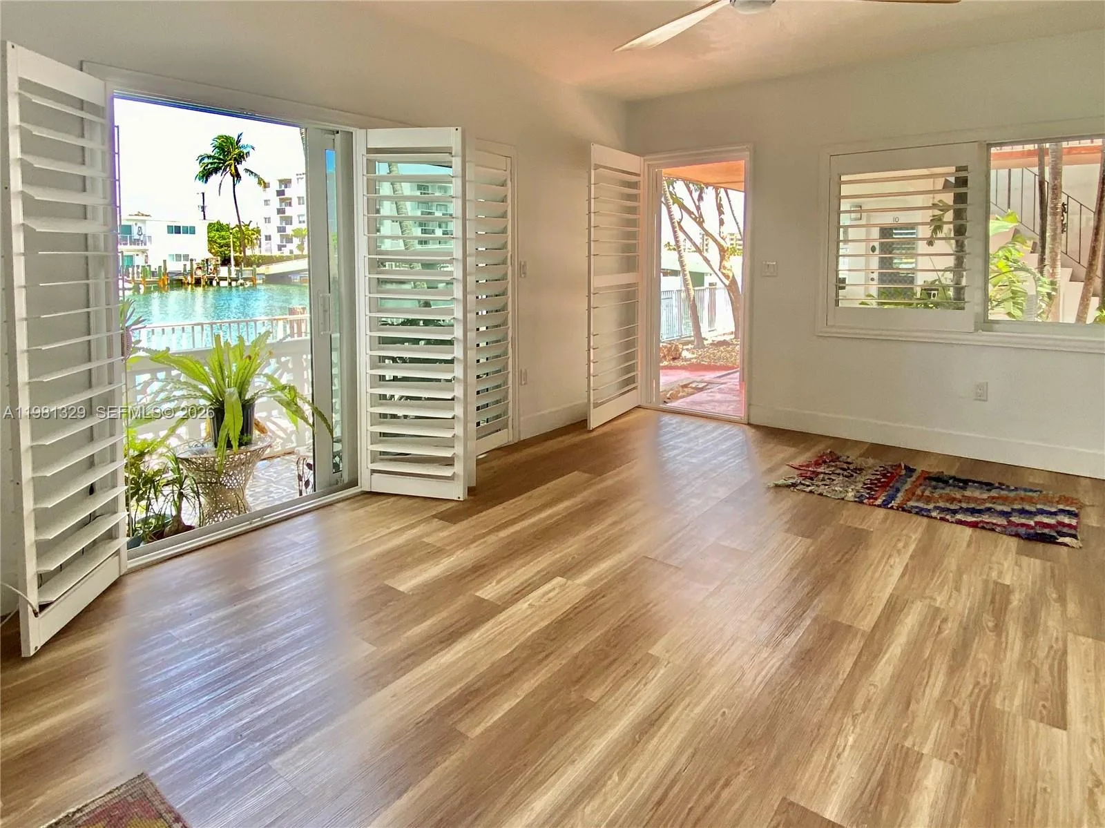 8040 Tatum Waterway Dr # 5, Miami Beach, FL 33141 photo 3