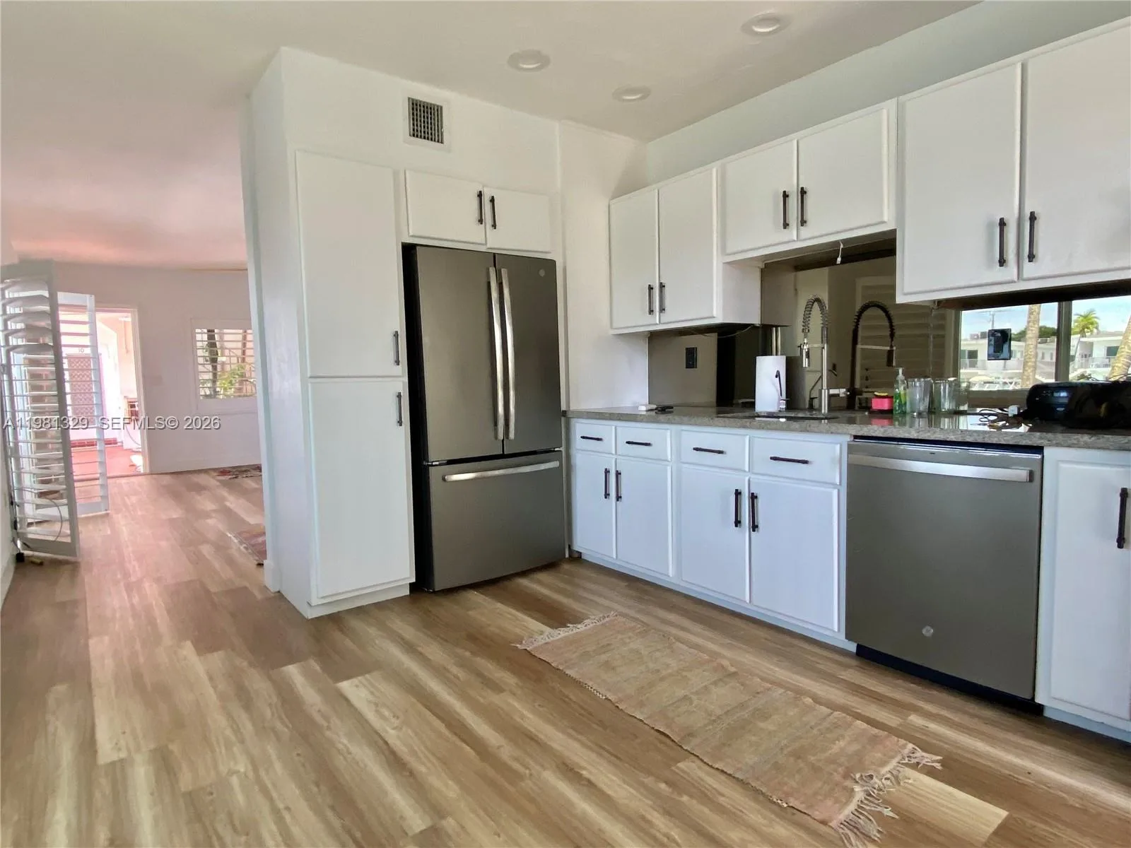 8040 Tatum Waterway Dr # 5, Miami Beach, FL 33141 photo 7