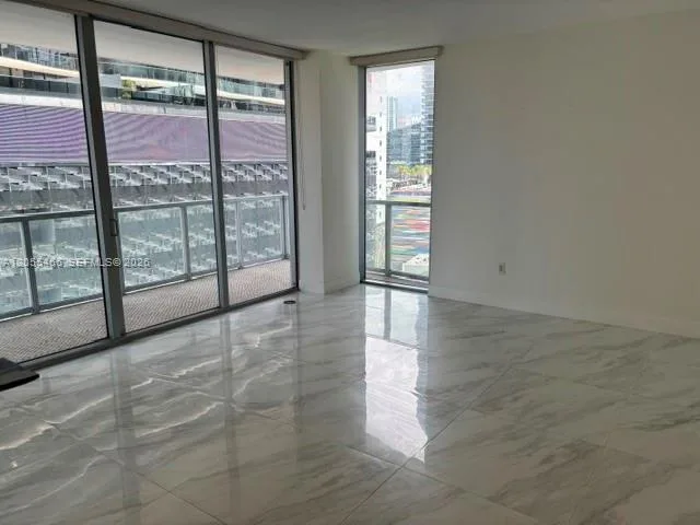 1050 Brickell Ave # 1520, Miami, FL 33131 photo 2