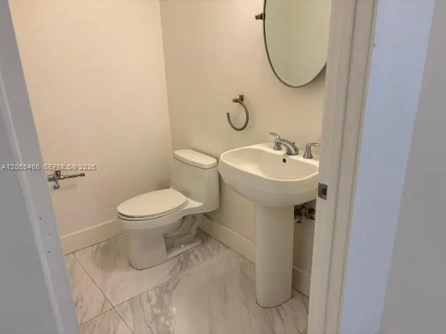 1050 Brickell Ave # 1520, Miami, FL 33131 photo 4