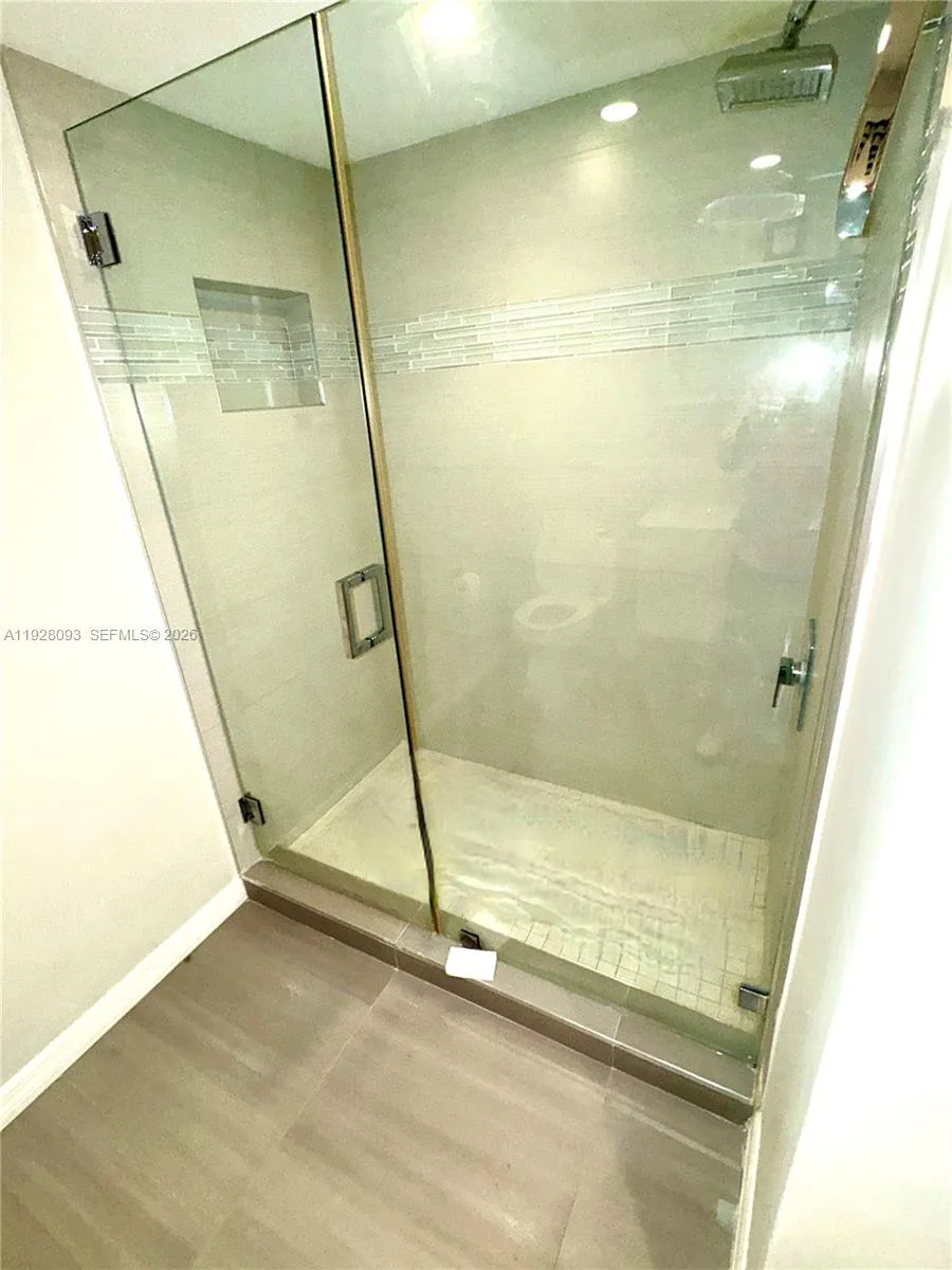 600 NE 36th St # 720, Miami, FL 33137 photo 12
