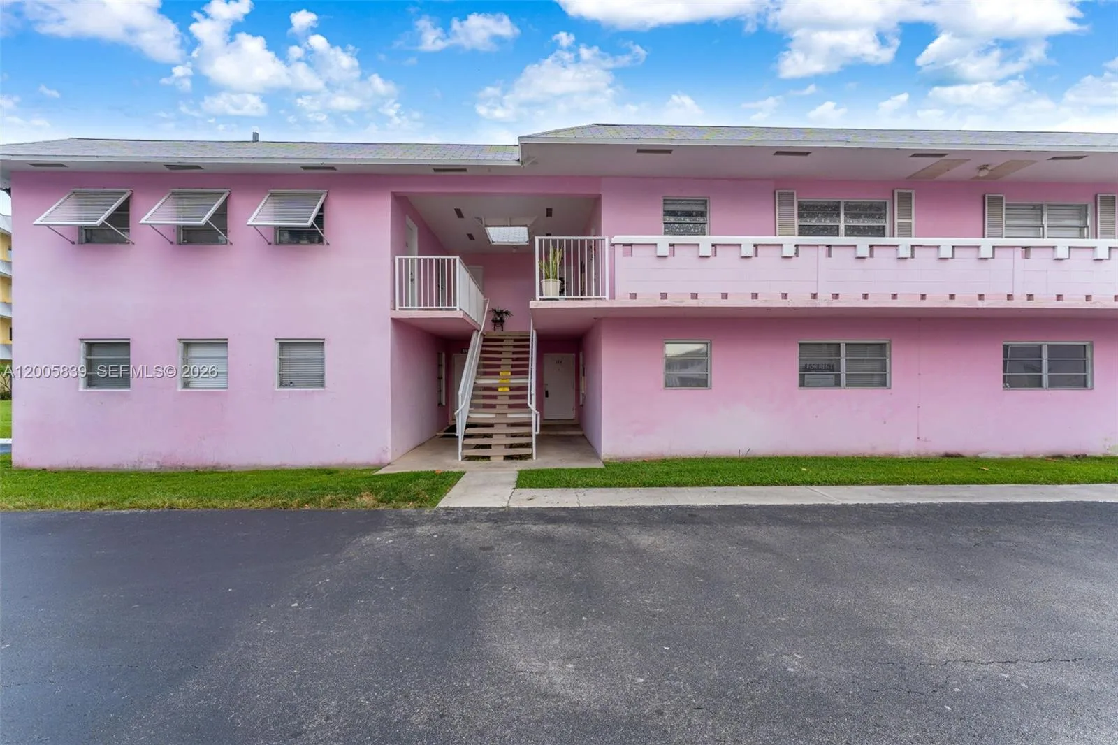7560 SW 82nd St # G112, Miami, FL 33143