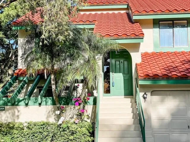 25 Lexington Lane W # Unit E, Palm Beach Gardens, FL 33418 photo 2