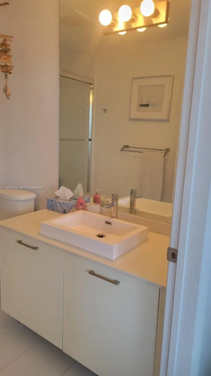 151 SE 1st St # 2507, Miami, FL 33131 photo 11