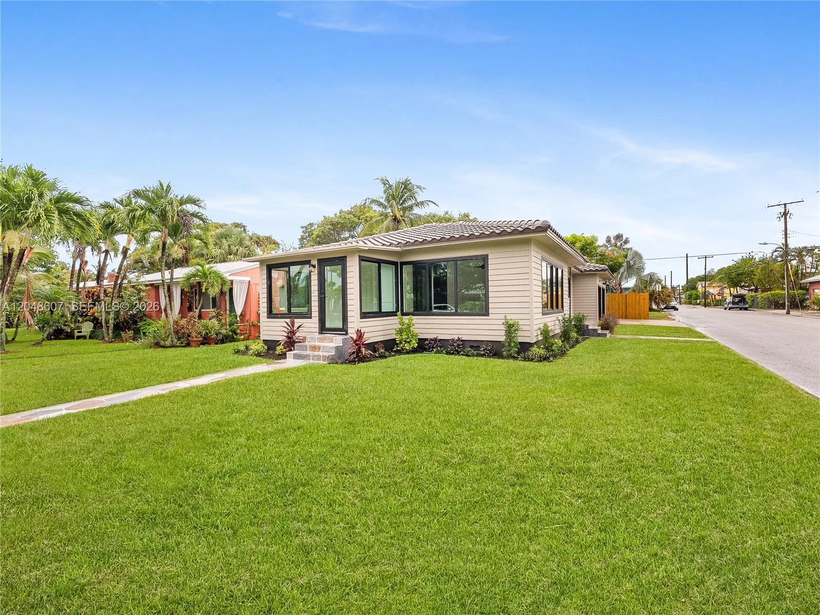 801 S Palmway, Lake Worth, FL 33460 photo 3
