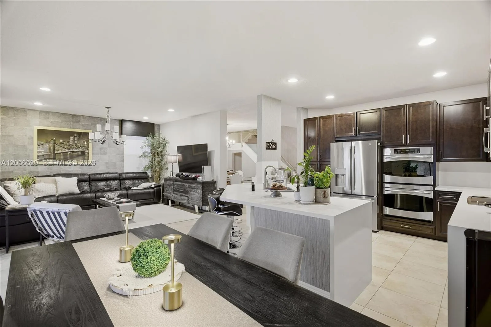 8870 NW 99th Path, Doral, FL 33178 photo 12