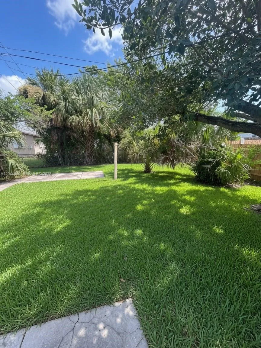1154 W 25th St # 0, Riviera Beach, FL 33404 photo 10